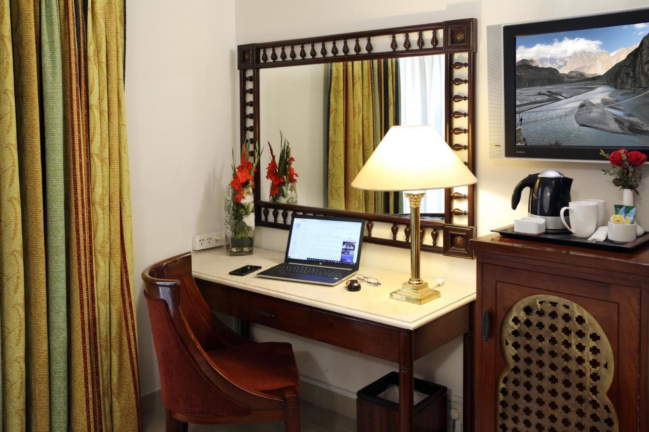 Avari Xpress, Islamabad Rawalpindi Bagian luar foto