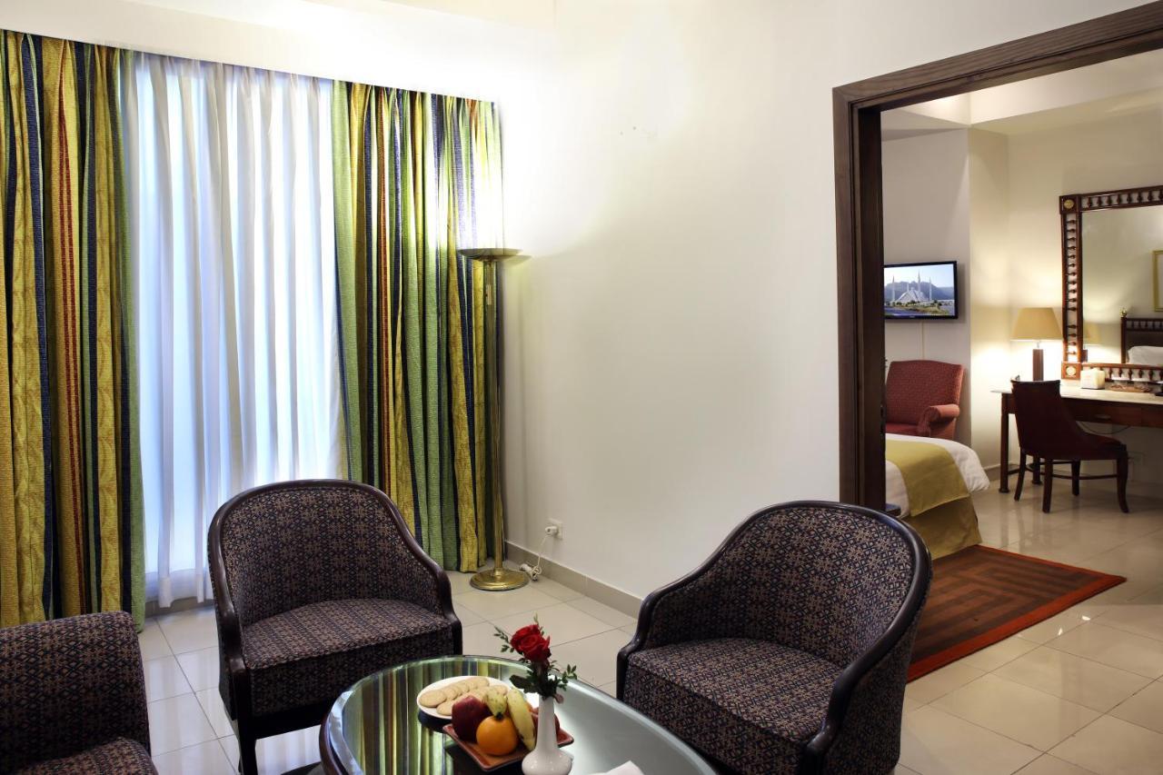 Avari Xpress, Islamabad Rawalpindi Bagian luar foto